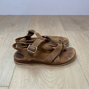 Chaco | Wayfarer Leather Criss Cross Comfort Sandals Toffee Brown Size 6
